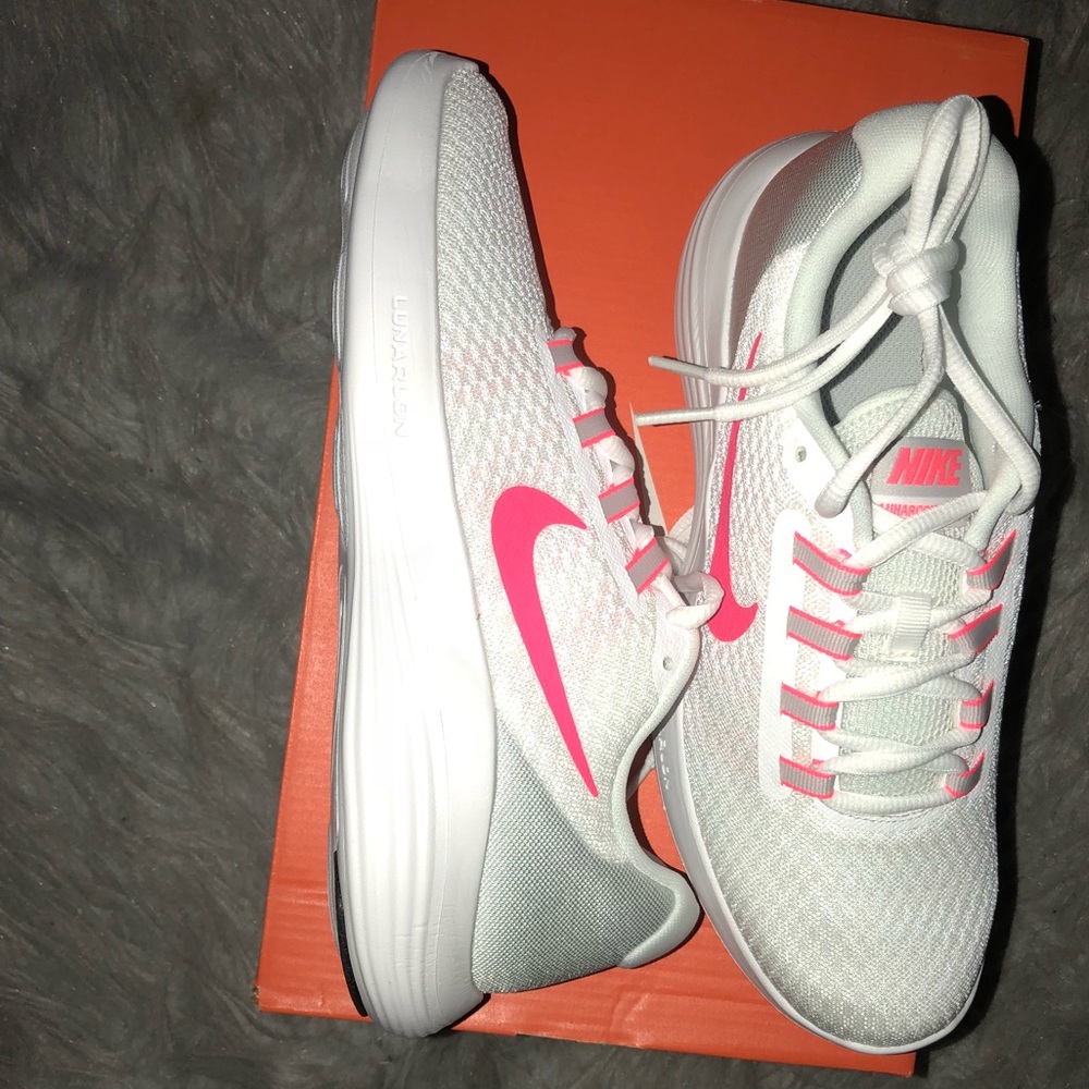 Brand new Women Nike LunarConverge